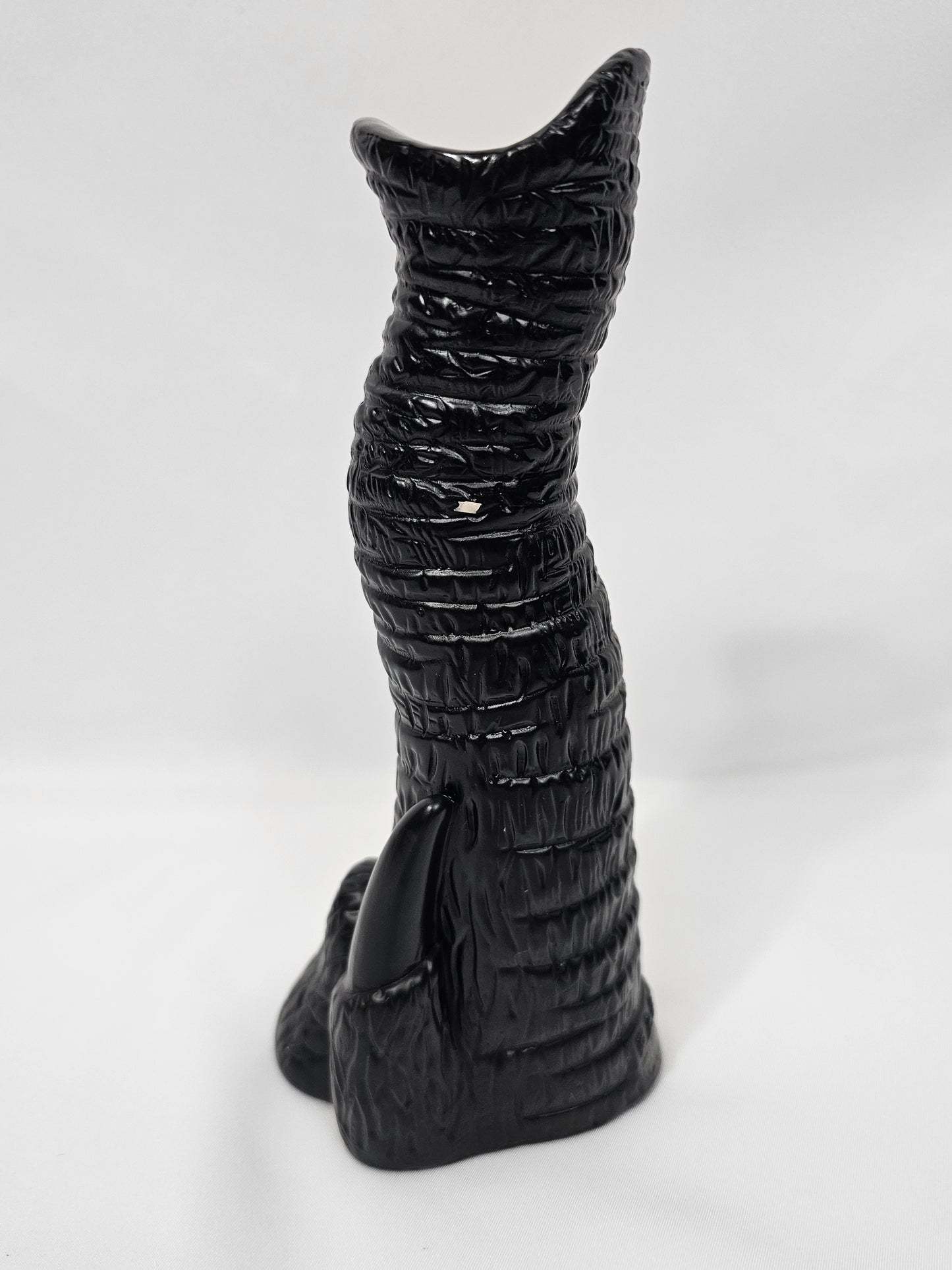Elephant š horn dildo.