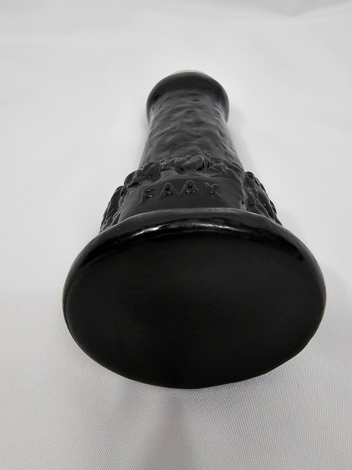 Elephant š horn dildo.