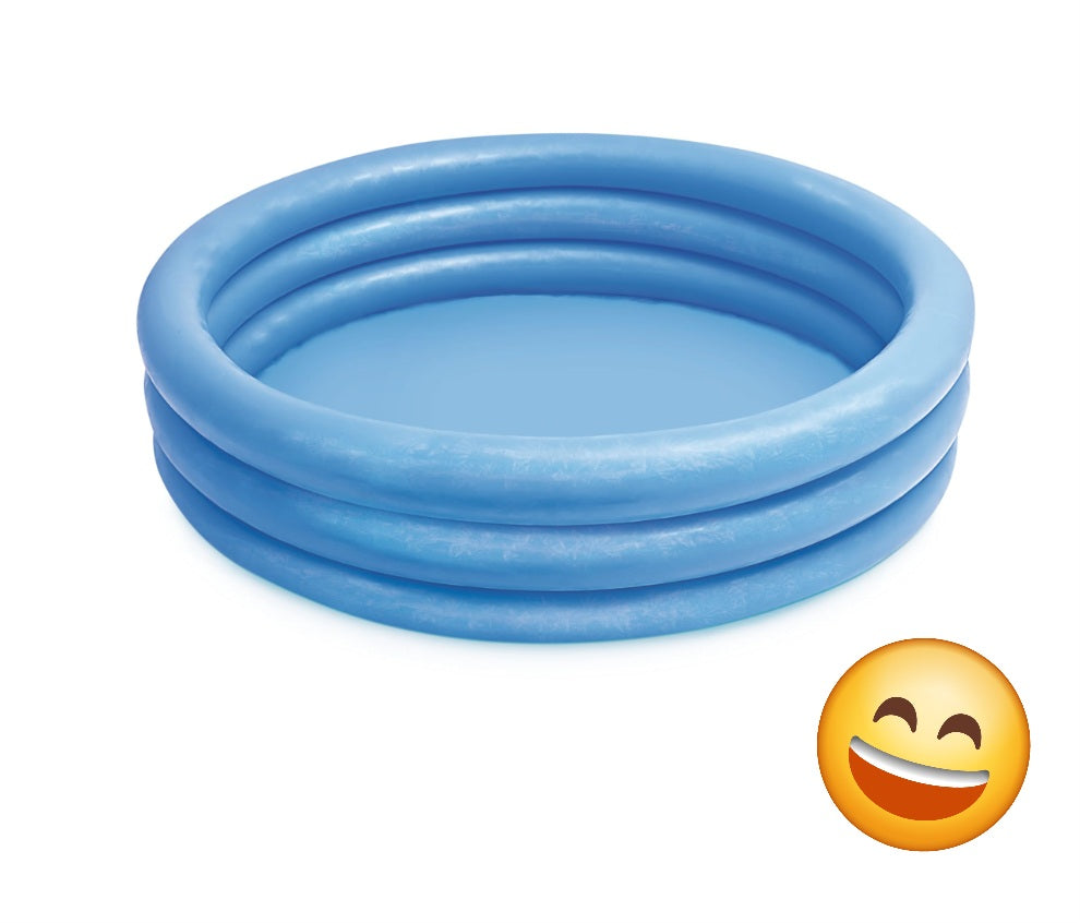 Swimming pool party. π€ͺπβ½οΈπ