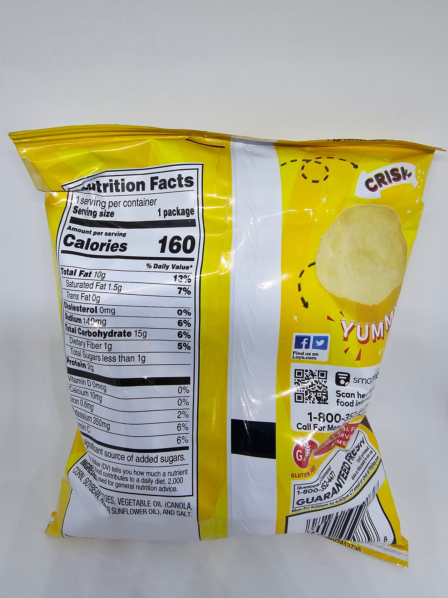 Lays classic potato chips express deliver on the strip.